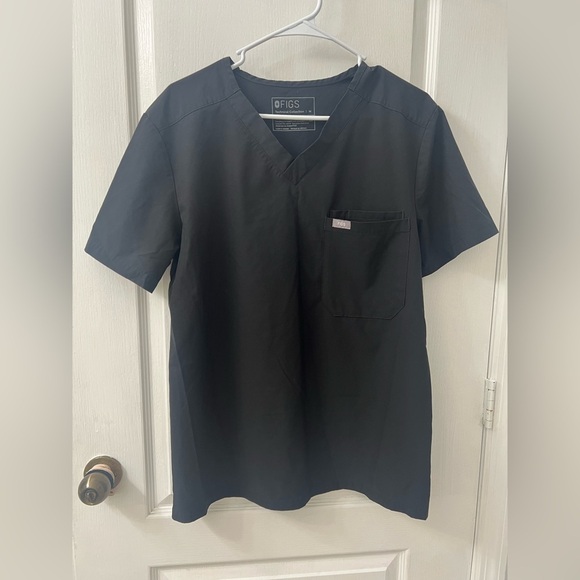 Figs Leon Three-Pocket Scrub Top™ (Size M) - Picture 6 of 13
